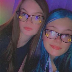 Meet your Posher, Mercedes